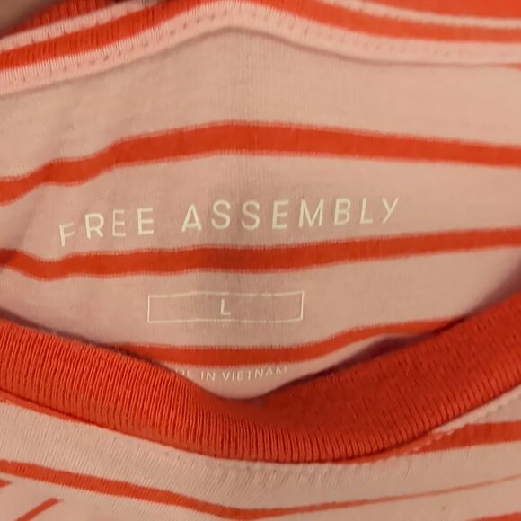 Pair Of Striped Free Assembly Crop T-Shirts | Size L - Picture 5 of 7